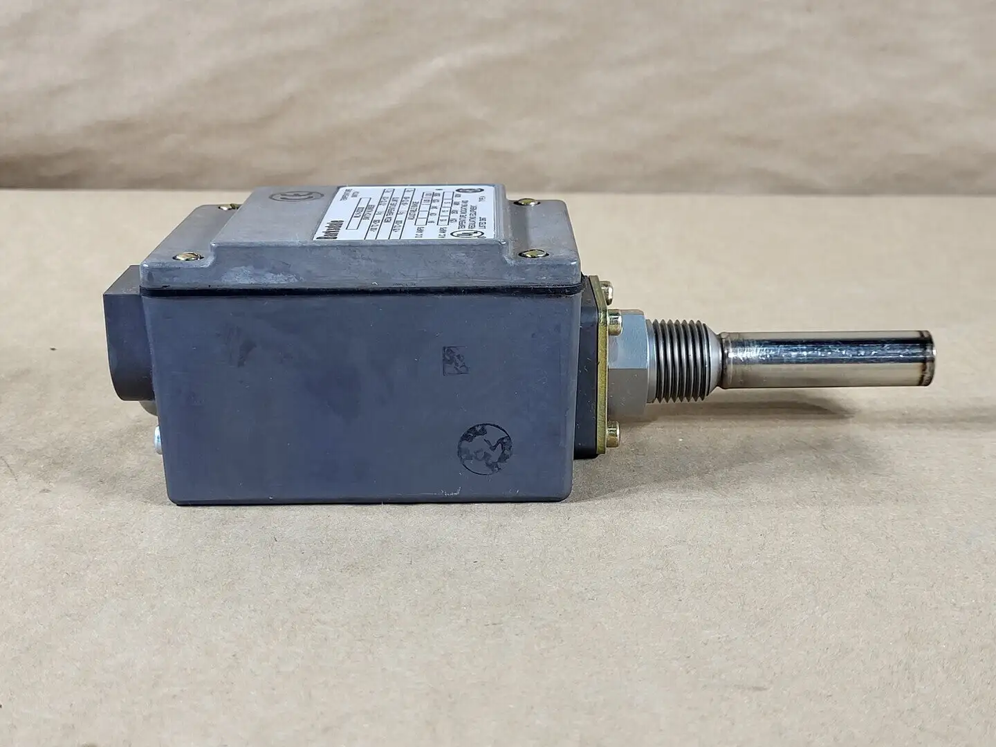 Used BARKSDALE ML1H-S203S Switchgears British Columbia CA | Lenmark #239318