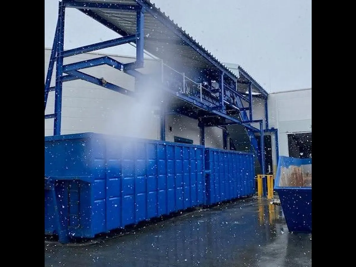 USED 2018 HUBER RHIHPV 120 CONVEYOR SYSTEM WITH LOADING BUNKER