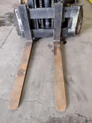 USED CAT T125D