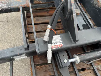 Used JLG 72" TILT CARRIAGE Forklift Attachments Utah US | Global Remarketing #1331732