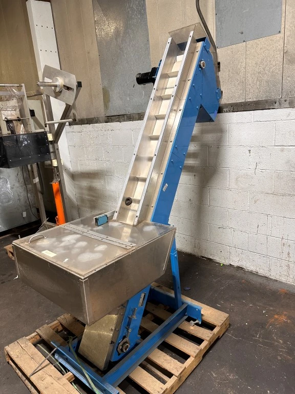 HOPPMANN 6" X 72" HOPPER ELEVATOR CONVEYOR