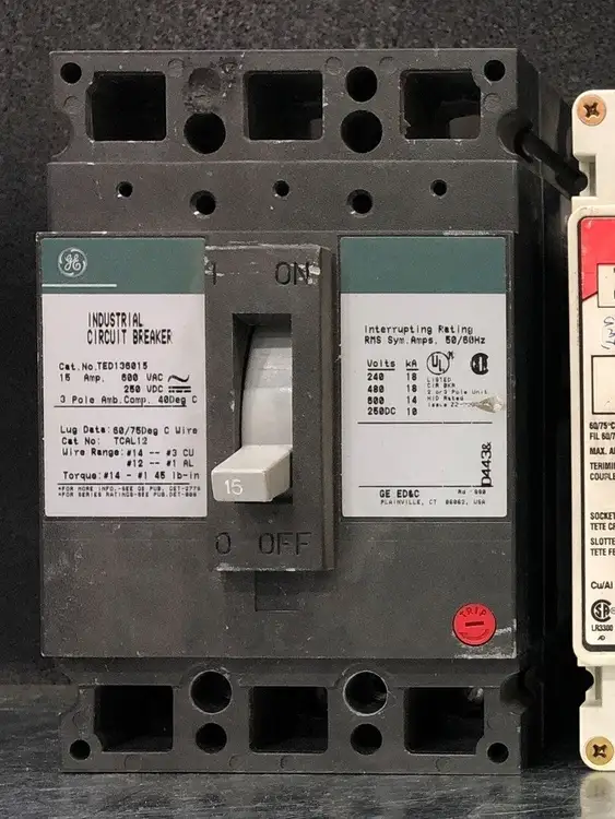 Used GENERAL ELECTRIC TED136015 Switchgears British Columbia CA | Lenmark #259569
