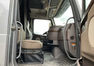 USED 2014 VOLVO VNL 6X4