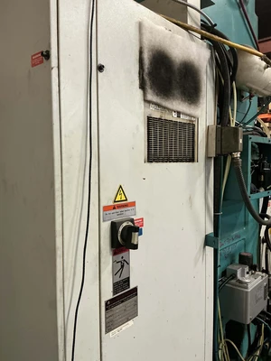 2007 AGMA VMC-158 Vertical Machining Centers | ListingHippo (4)