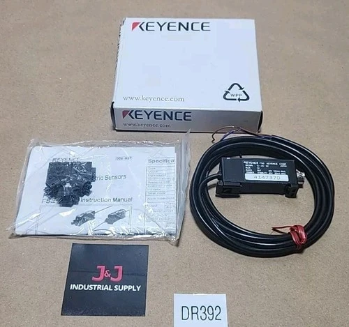 NEW KEYENCE FS2-62P