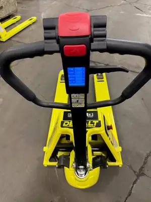 New | in-Stock 2026 DEWALT SERIES 1101 Electric Pallet Trucks New York US | United Lift #1446816