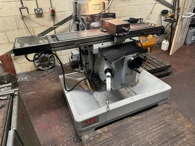 2014 XYZ smx3000 Vertical Mills | Charter Auctions (7)