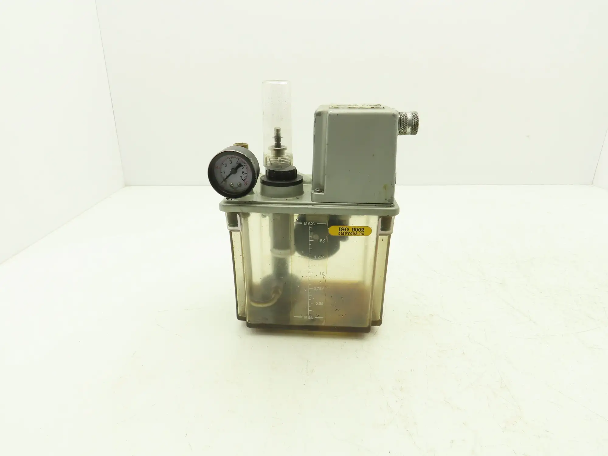 Chen Ying Automatic Lubricator 110V Displacement Volume 3-6CC 10 min Interval