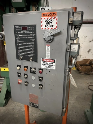 Used 1986 L AND J L AND J G2-75-60 PRESS O.B.I. Presses | Alma Machinery #899004
