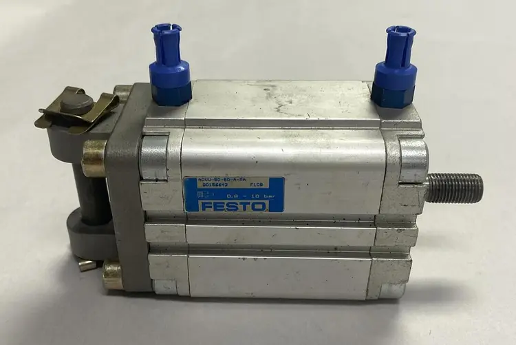 Used FESTO ADVU-50-50-A-P-A Cylinders | Surplus Asset Holdings #1207171
