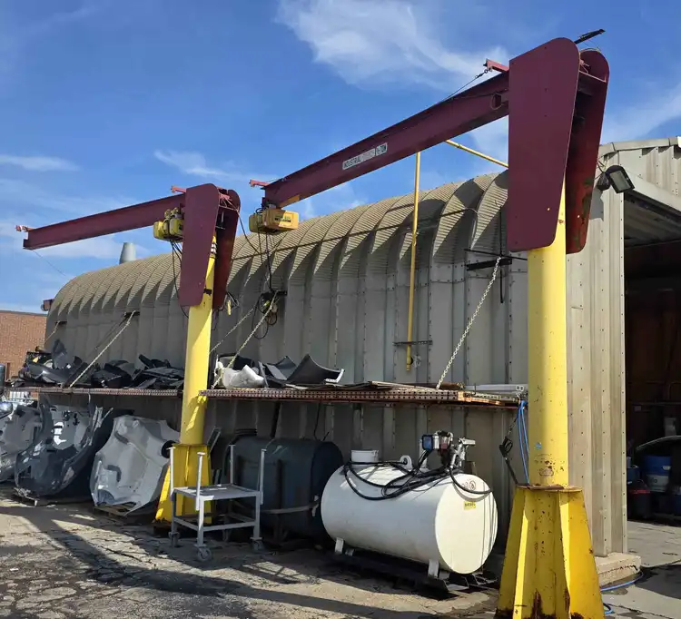 Used INDUSTRIAL 1/2 Ton Cranes, Jib Ontario CA | Avo's Machinery Equipment Inc. #1545965