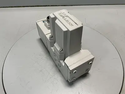 USED MOOG D661-5009
