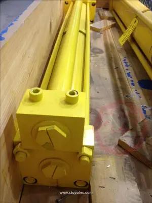 New Clamp Cylinders for 500 Ton Van Dorn HT