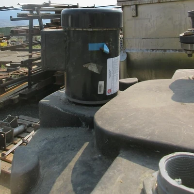 210 Gallon Plastic Mixing Tank