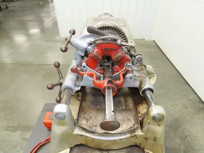 Ridgid 535 Pipe Bolt Threader Machine 120VAC Die Head Cutter Reamer 33" Stand