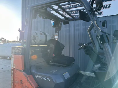 Used TOYOTA 8FGC35U-BCS Misc Forklifts Michigan US | KD Equipment Sales #1547840