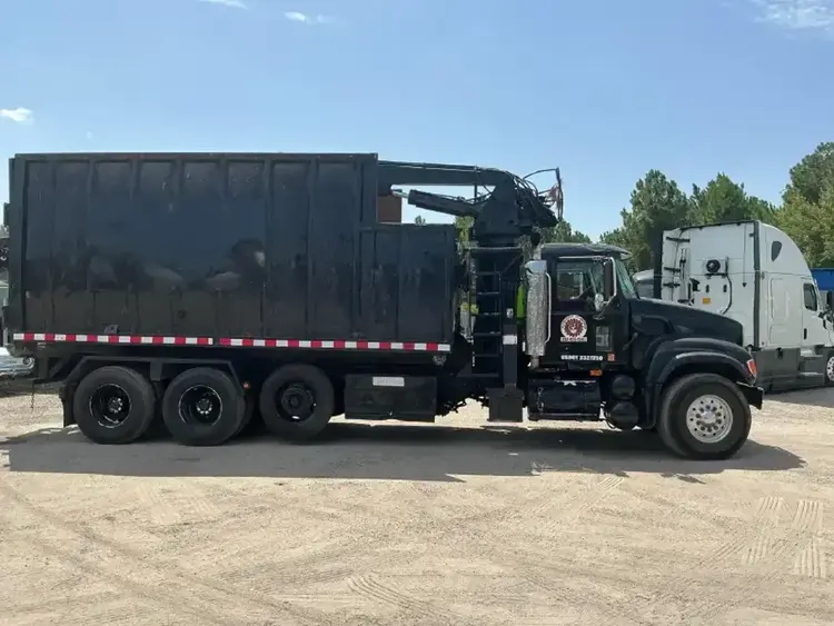 Used 2005 MACK GU713 Rolloff Trucks Florida US | Wind River Equipment Finance LLC #1557929
