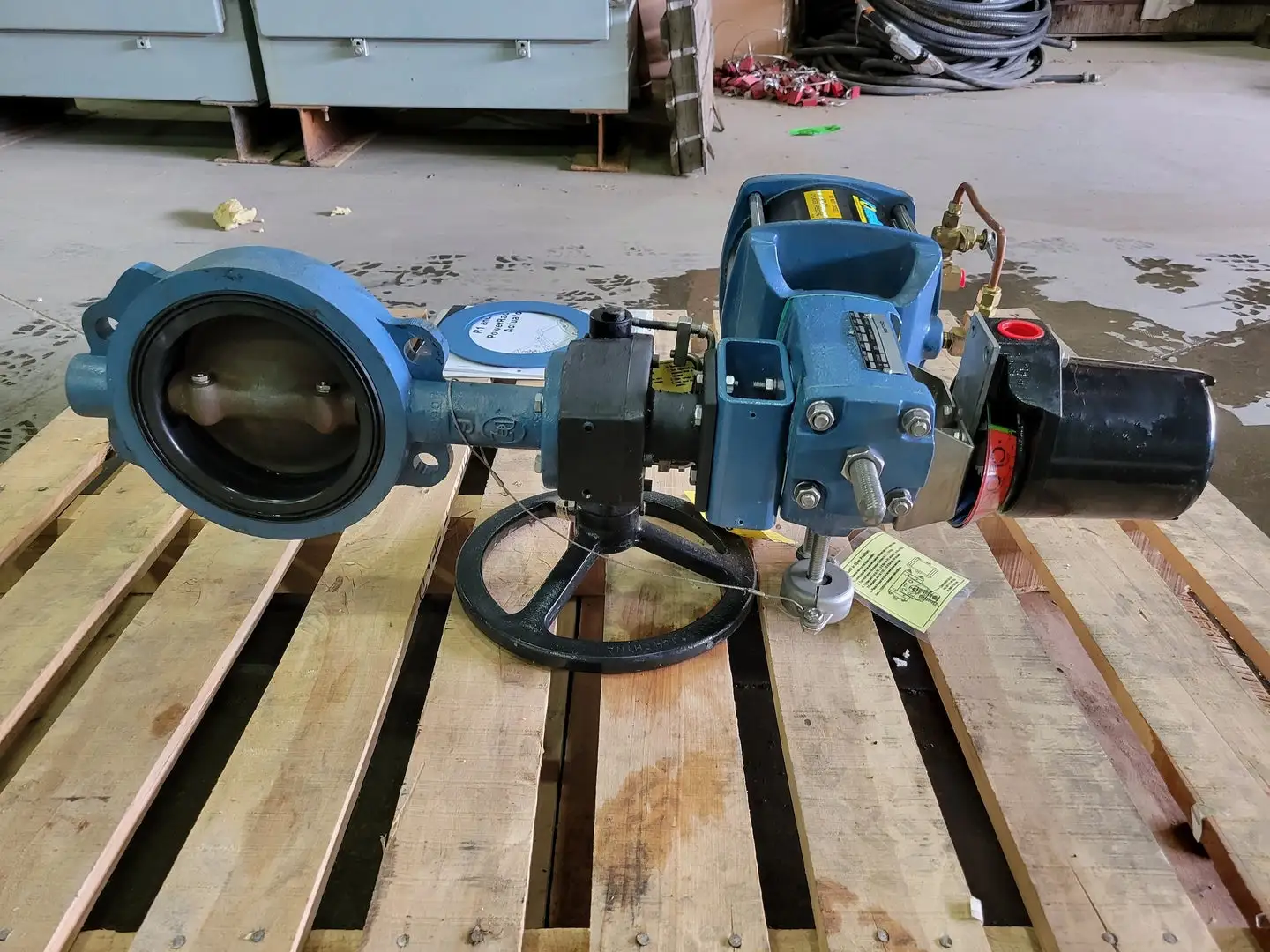 PowerRac Cylinder Actuator Size 6 w/ Four SPDT Mech. Switch and Butterfly Valve
