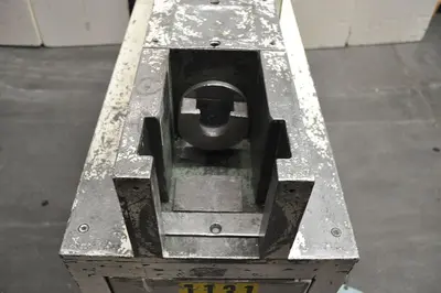 USED EAGLE CAR EXHAUST TUBE END FORMING