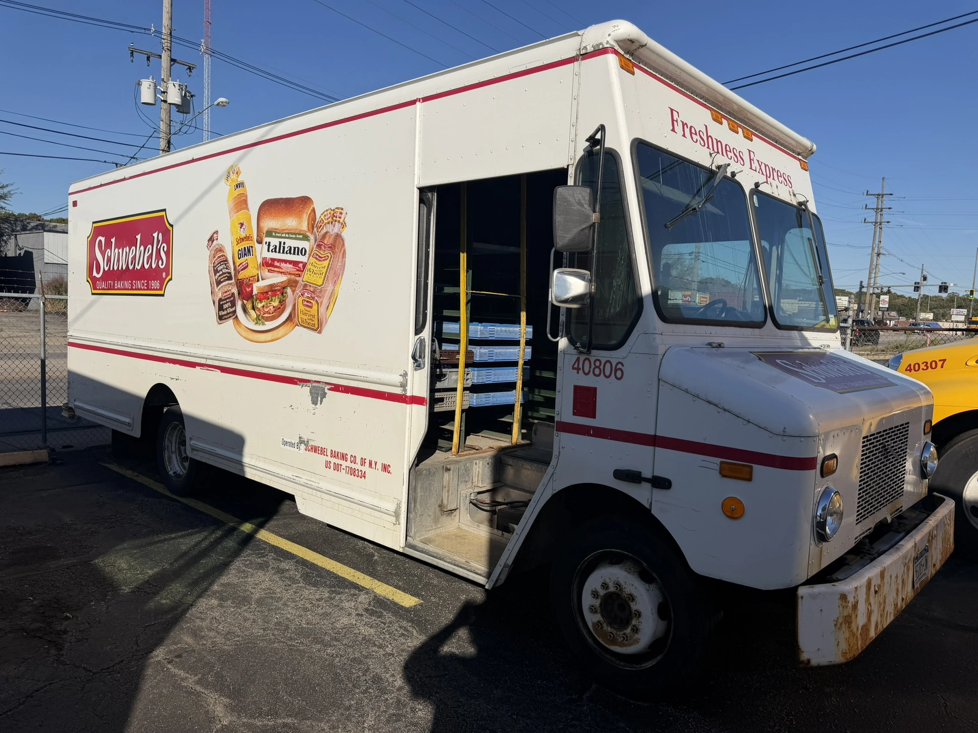 Used 2006 WORKHORSE BREAD TRUCK Box trucks Ohio US | Miedema Asset Management Group #1577902