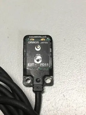 USED OMRON E3T-FD11