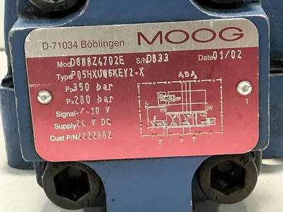 USED MOOG D633-7205