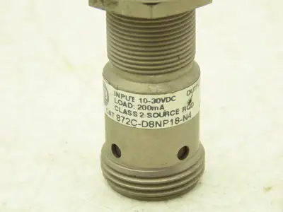 Allen Bradley 872C-D8NP18-N4 Proximity Sensor/Switch 10-30VDC Ser C 18mm Dia