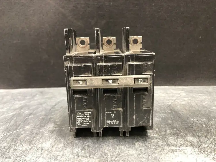 Used SIEMENS BQ3B070 Switchgears British Columbia CA | Lenmark #243978