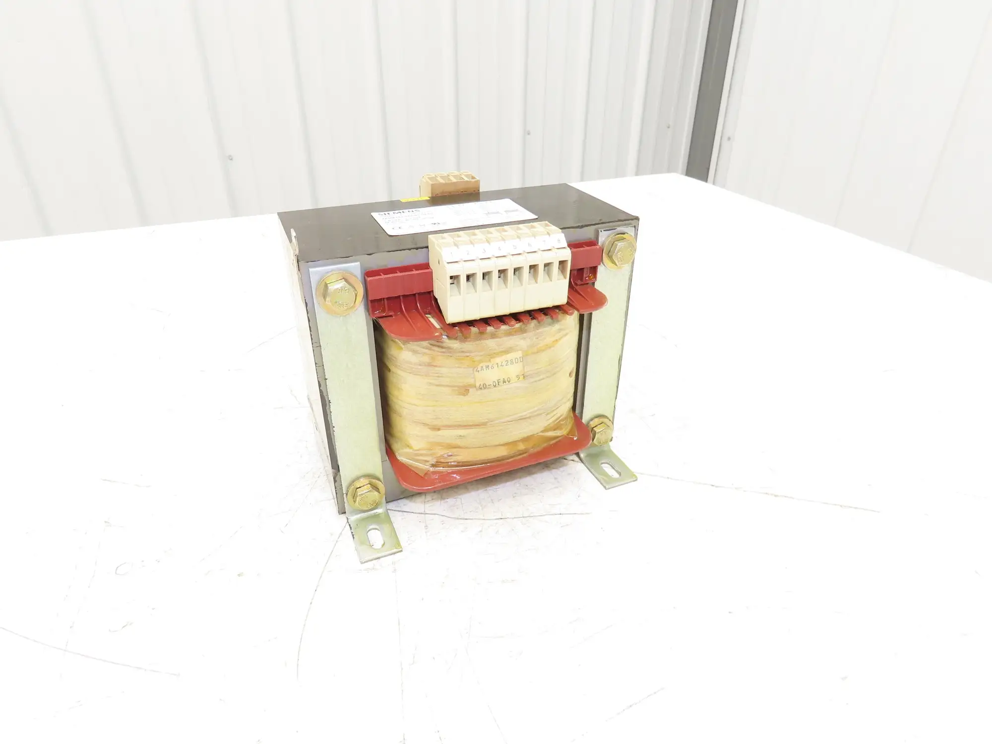 Siemens SIDAC-T 1Ph Transformer 1.6/7.3kVA 208-550V Primary 115/230V Secondary