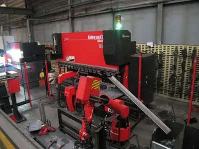 USED AMADA ASTRO 100T X 3220 CNC ROBOT BENDING CELL