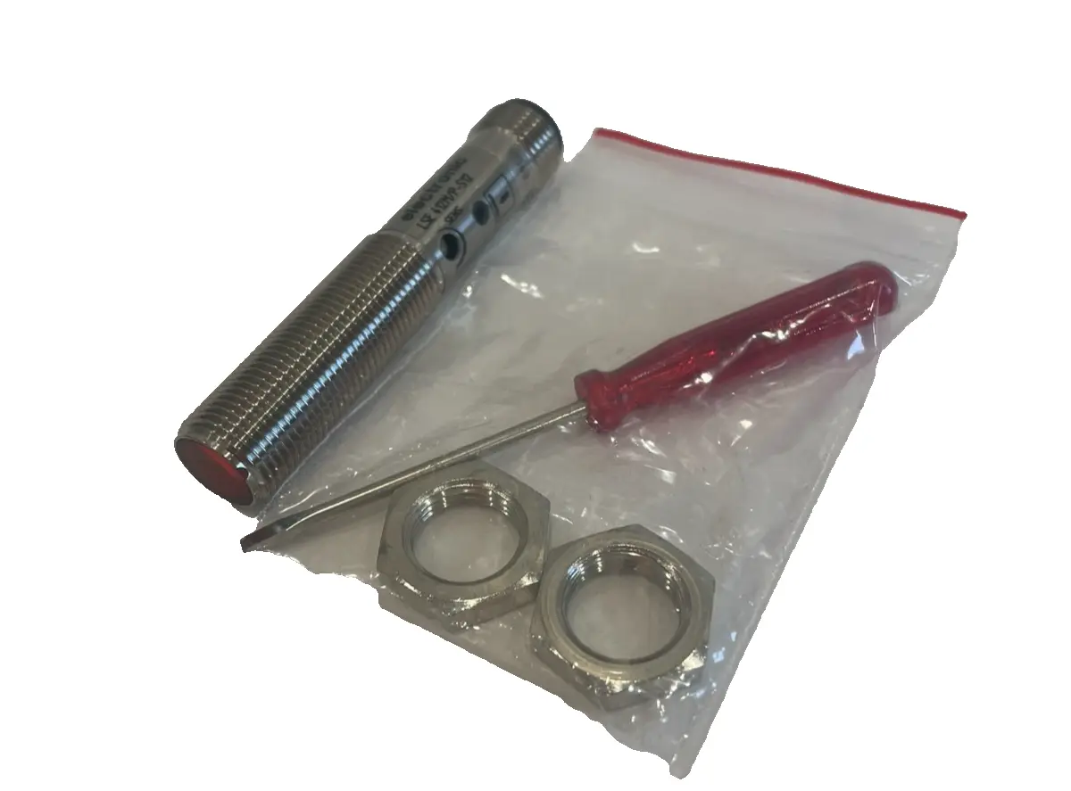 NEW LEUZE ELECTRONIC LSE 412M/P-S12 PHOTOELECTRIC SENSOR LSE412MPS12