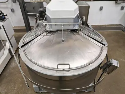 2016 EMPIRE AR300 Spiral Tipable Mixer | Harvest Equipment and Fabrication Inc (8)