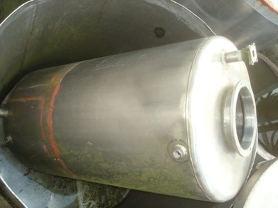 200 L S/S Enclosed Tank