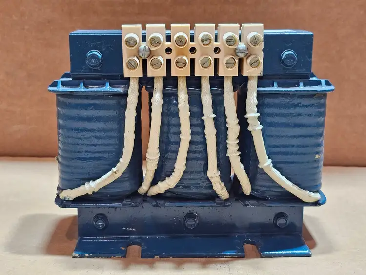 Used MTE RL-03502 Transformers British Columbia CA | Lenmark #1426938