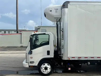 Used 2019 ISUZU NPR XD Reefer Trucks Florida US | Truck and Van Outlet #1509164