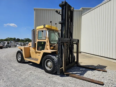 Used _UNKNOWN_ _UNKNOWN_ Internal Combustion Forklifts: Pneumatic Tire West Virginia US | Cooper Industries #1409588