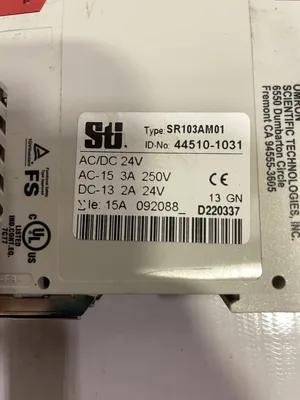 STI SR103AM01 Dual-Channel Safety Relay 24V AC/DC AC-15 3A 250V DC-13 2A 24V