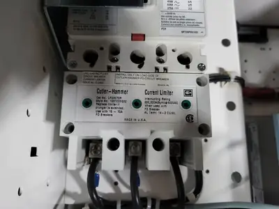 Used EATON SVX025A1-5A4N1 Switchgears British Columbia CA | Lenmark #240118