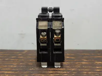 USED SQUARE D QO220