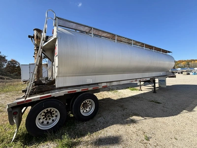 Used 2008 WARREN BULK FEED TRAILER Tanker Trailers Michigan US | Miedema Asset Management Group #1709512