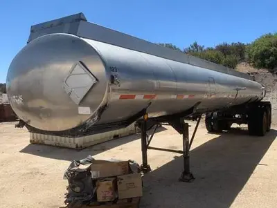U.S. Steel Fuel Trailer Tank