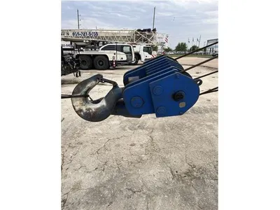 2012 Tadano GR-1000XL-2