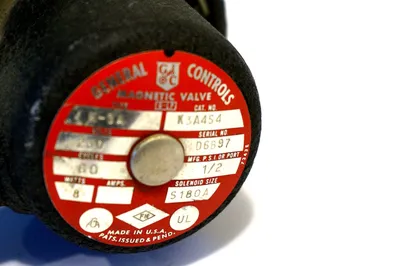NEW GENERAL CONTROLS K3A454 GAS SOLENOID VALVE