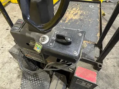 USED EZ-GO XI-640