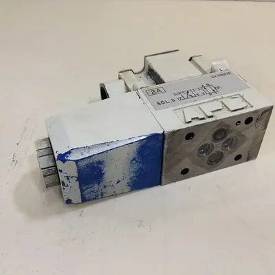 USED VICKERS DG4V32AMP7H7P1050