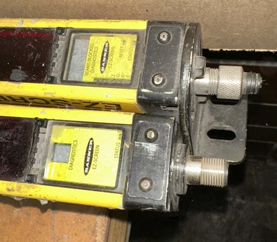 USED Banner SLSCR30-1200Q8 / SLSCE30-1200Q8