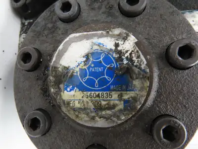 Nippon Gerotor 25604835 Hydraulic Index Motor W Solenoid Control Valves 1" Shaft