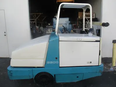 USED TENNANT 6600
