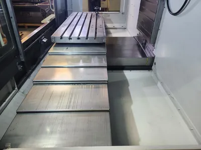 2017 HAAS VF-4SS Vertical Machining Centers | SMS Engineering (7)