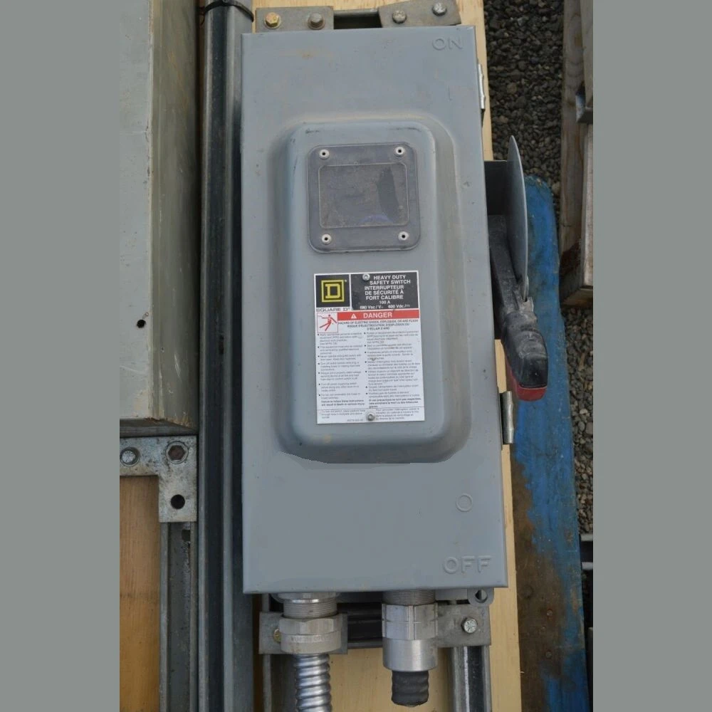 Square D 100 Amp Heavy Duty Safety Switch